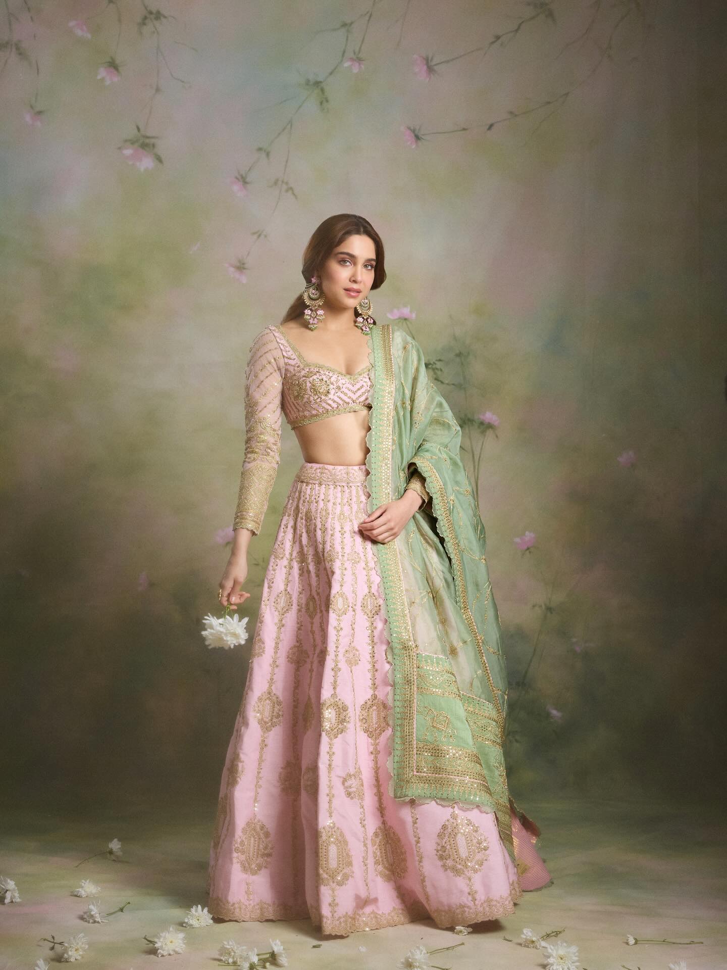 Navratri 2026: Celeb-Approved Ethnic Outfits For Inspiration