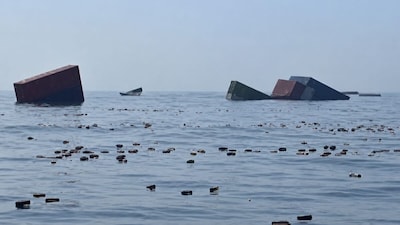Hormuz Shipping Crisis Deepens As Two Vessels Sink After Attacks (Photo: video screengrab)