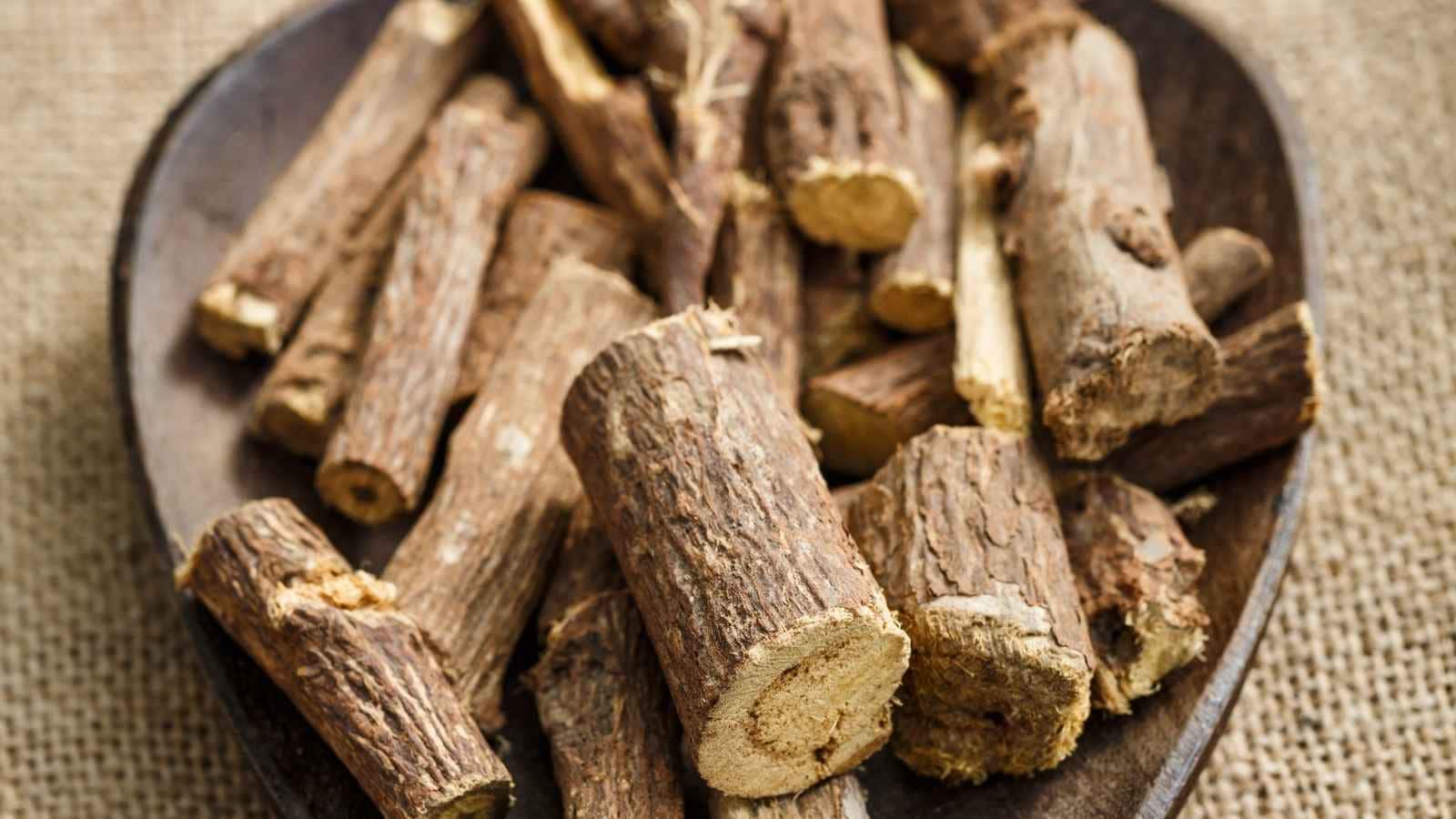 Mulethi Benefits and Side Effects: Why Overusing Licorice Root Is Harmful