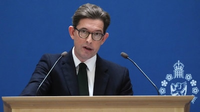 Director General of MI5, Ken McCallum delivers a speech at Thames House, the headquarters of the UK's Security Service in London on October 13. (AFP photo)