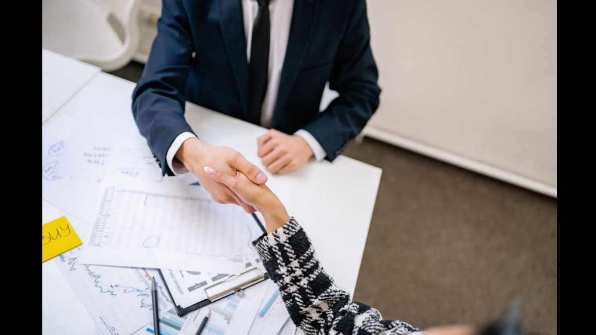 ‘My Worst Interview’: Candidate Struggles Through Interview With Barely ...