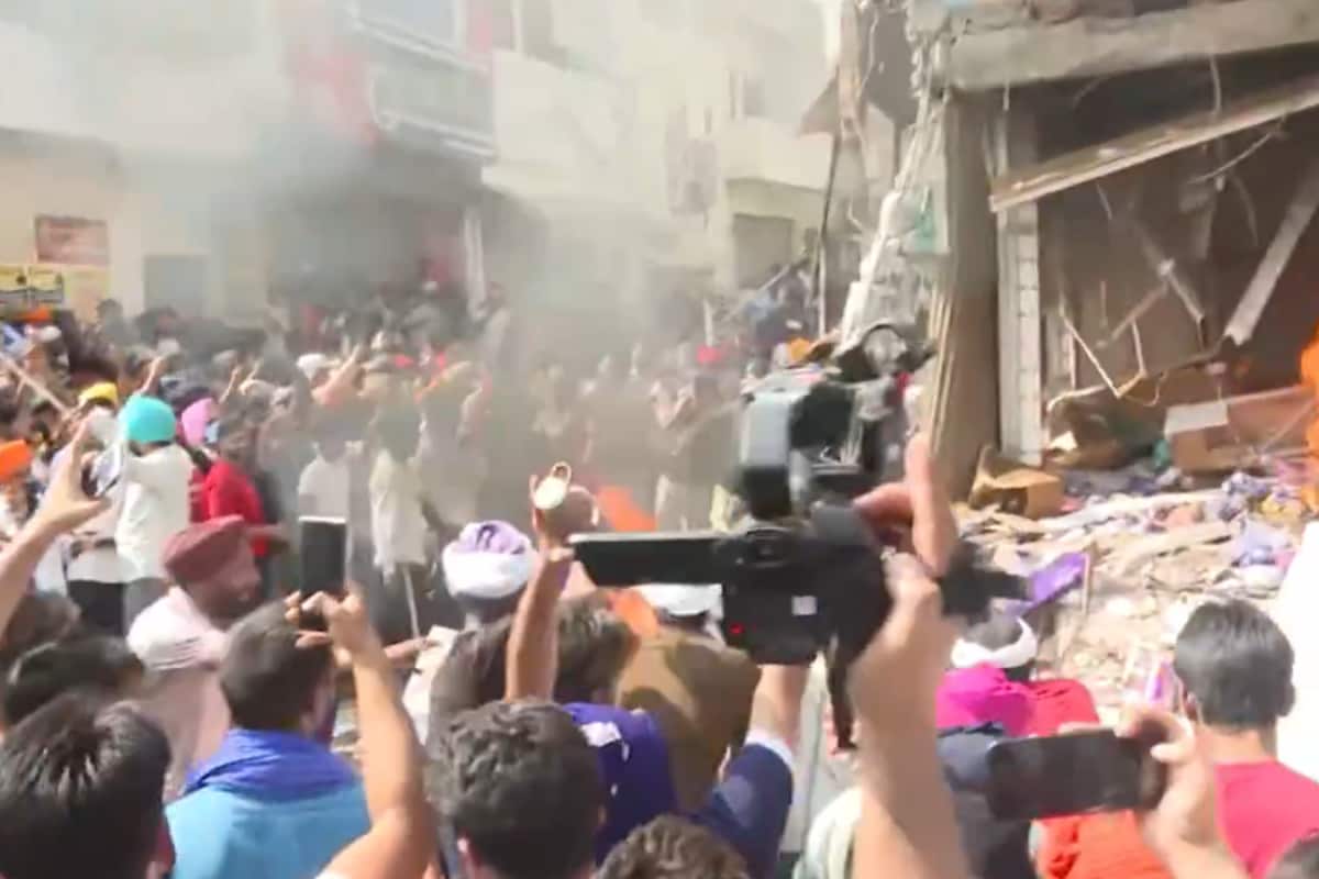 Unrest in Punjab After Drug Activist’s Killing, Mob Sets Accused’s Shop on Fire | Video