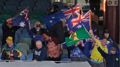 Cricket fans cheer on day two of the second cricket test match between South Africa and Australia, in Gqeberha (Picture credit: AP)