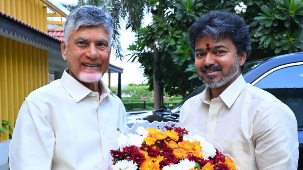 Vijay, Chandrababu Naidu Discuss Godavari-Cauvery Link, Additional Water For Chennai