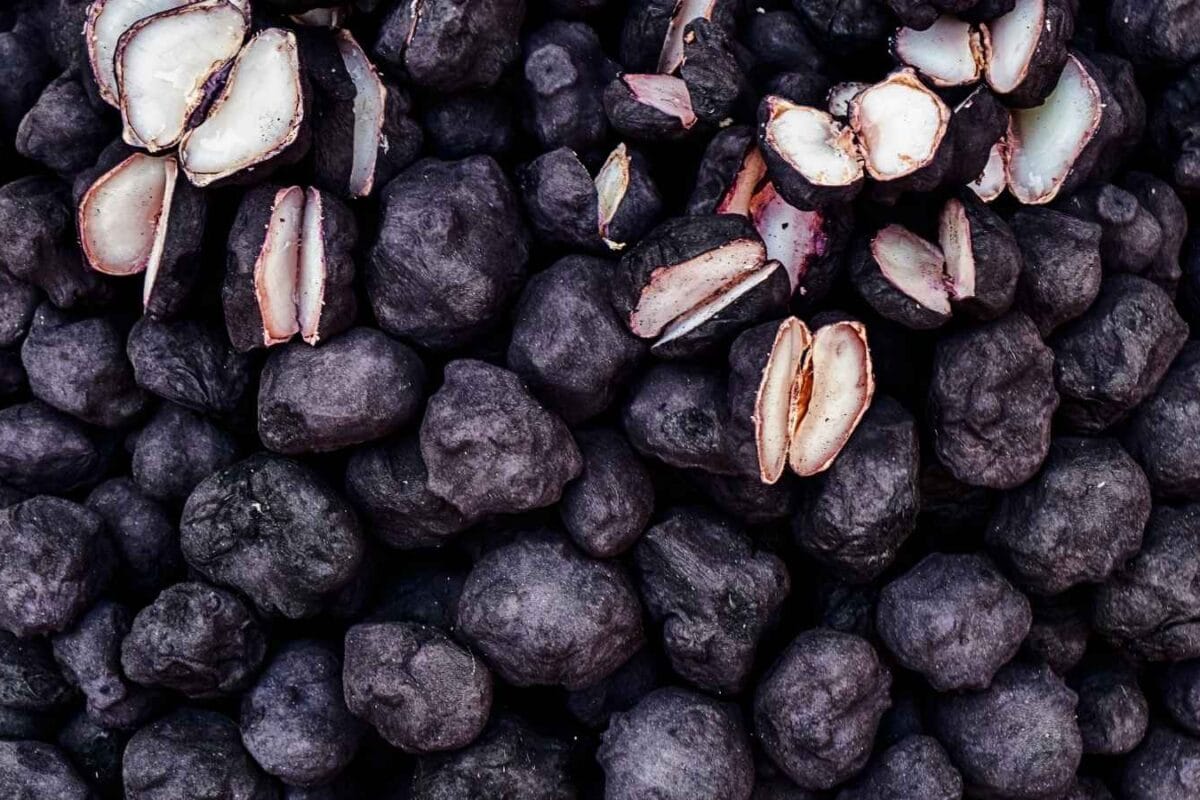 Singhara In Winter: Health Benefits And How Much You Should Eat