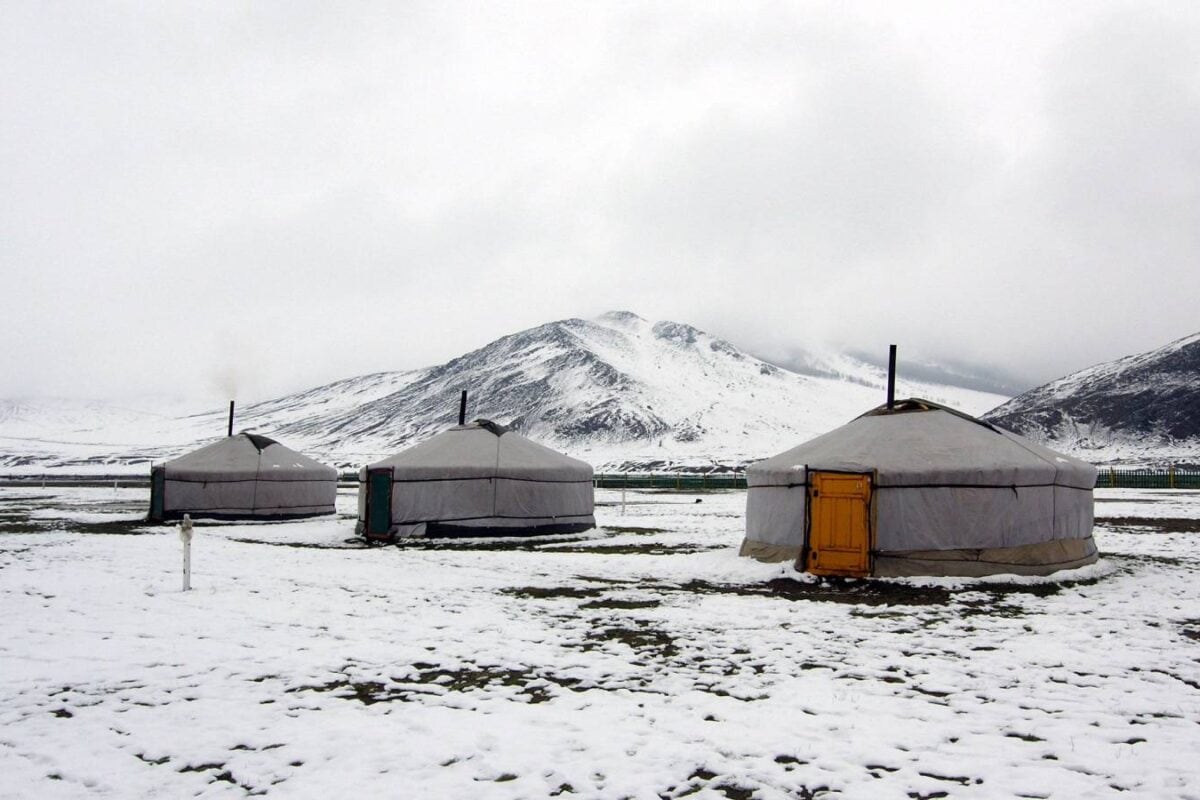 Fly To The World's Coldest National Capital From New Delhi In Just 5 Hours, Here's How