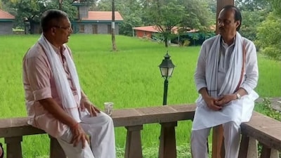 Nana Patekar and Ajit Pawar at Patekar's home, in happier times. For those who find comfort in imagining that friends meet again somewhere beyond, the picture is not hard to draw.