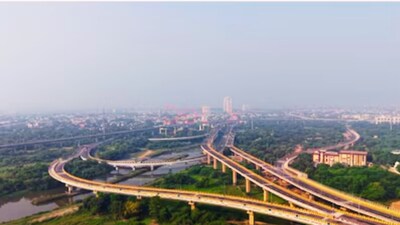 The long delay in completing Barapullah Phase-III has made the first days of its operation particularly significant for commuters who have been waiting for the promised connectivity improvements.