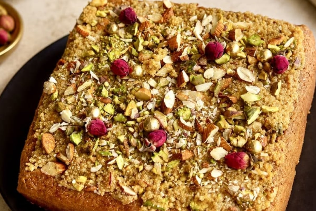 Eggless Dessert Recipe: Step-By-Step Guide To Make Rave Cake At Home