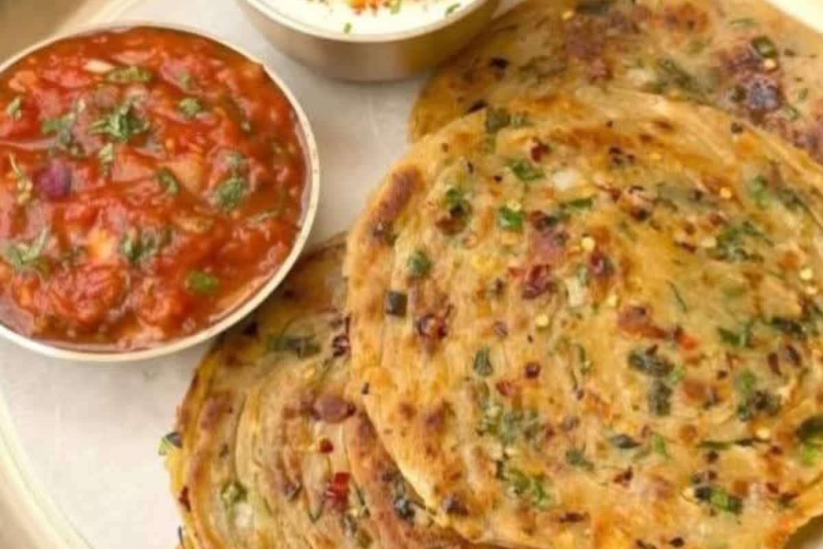 Add A Spicy Twist To Breakfast With This Chilli Garlic Dal Paratha