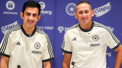Gautam Gambhir (left) and Ajit Agarkar. (PTI Photo)