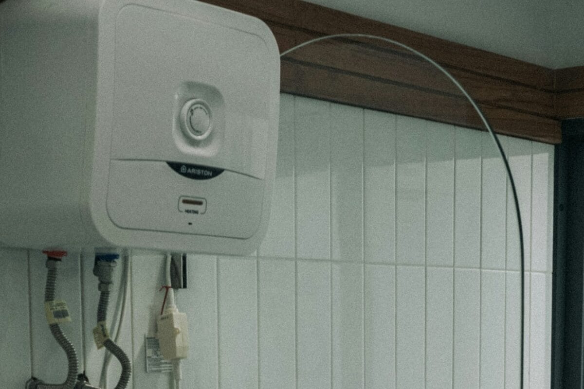 Winter Is Coming: Best Geyser Deals On Amazon Sale, 7 Water Heaters Under Rs. 10,000 Starting Under Rs. 3,000