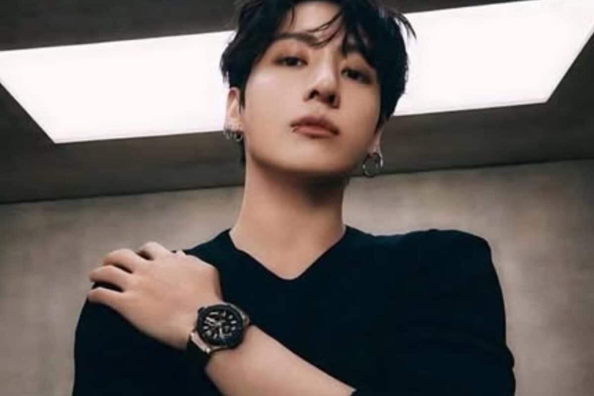Looking To Gift A Watch? These Are Best Analog Watches For Men Under Rs 2,000 For Everyday Wear