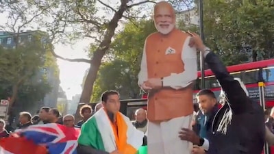 The rival gatherings came amid protests in India over electoral reforms and demands for the CEC's resignation.