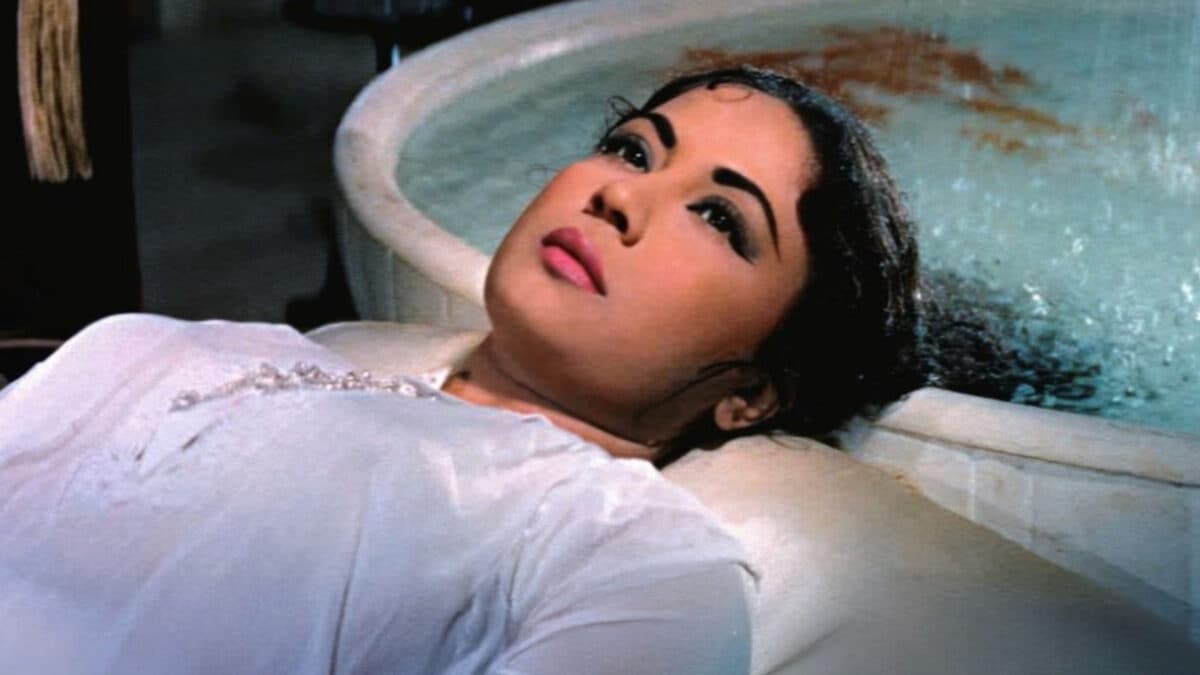 Meena Kumari’s Rise From Child Actor to Tragedy Queen