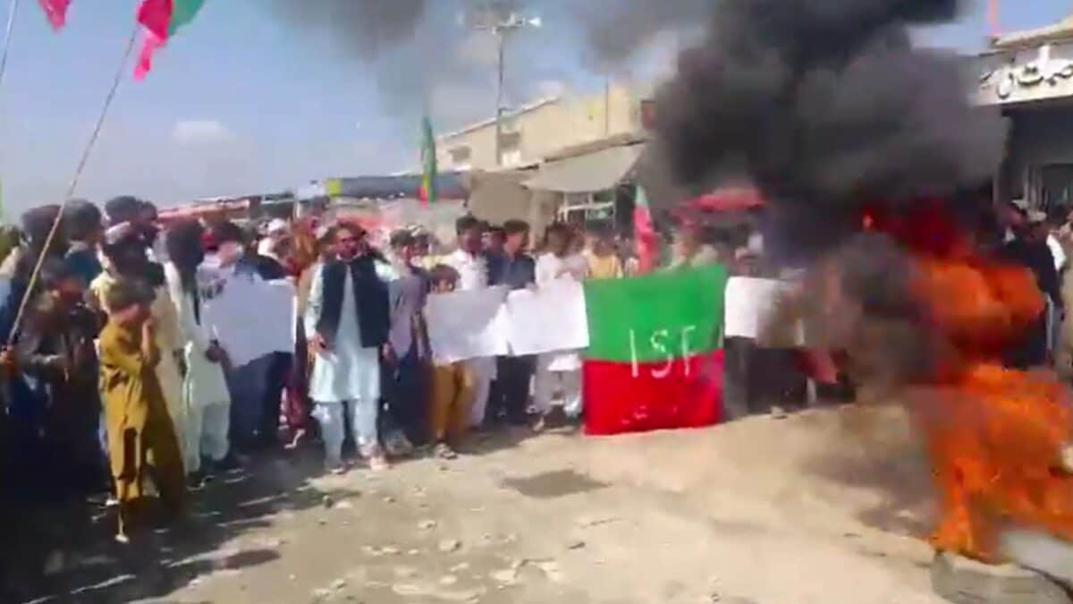Pakistan: Over 50 PTI Workers Booked Over Protest Against Governor's Rule In KP, 2 Lawmakers Named