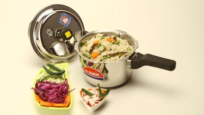 Aluminium vs. Stainless Steel Pressure Cooker: Which is Safer for Daily Cooking?