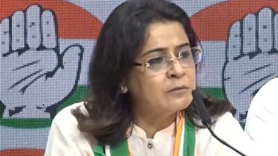 Priyanka Kakkar leaves AAP, joins Congress (Credits: ANI)