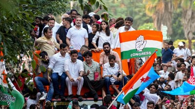 Congress leader Rahul Gandhi leading a protest march towards the Supreme Court. (PTI)