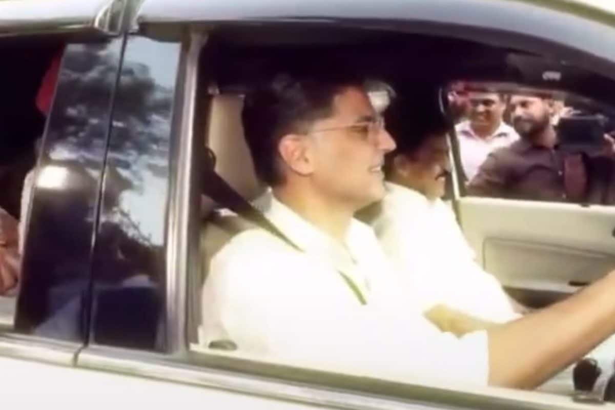 Punjab Congress Leaders Pack Into SUV For ‘Unity’. BJP And AAP Pack In The Punchlines
