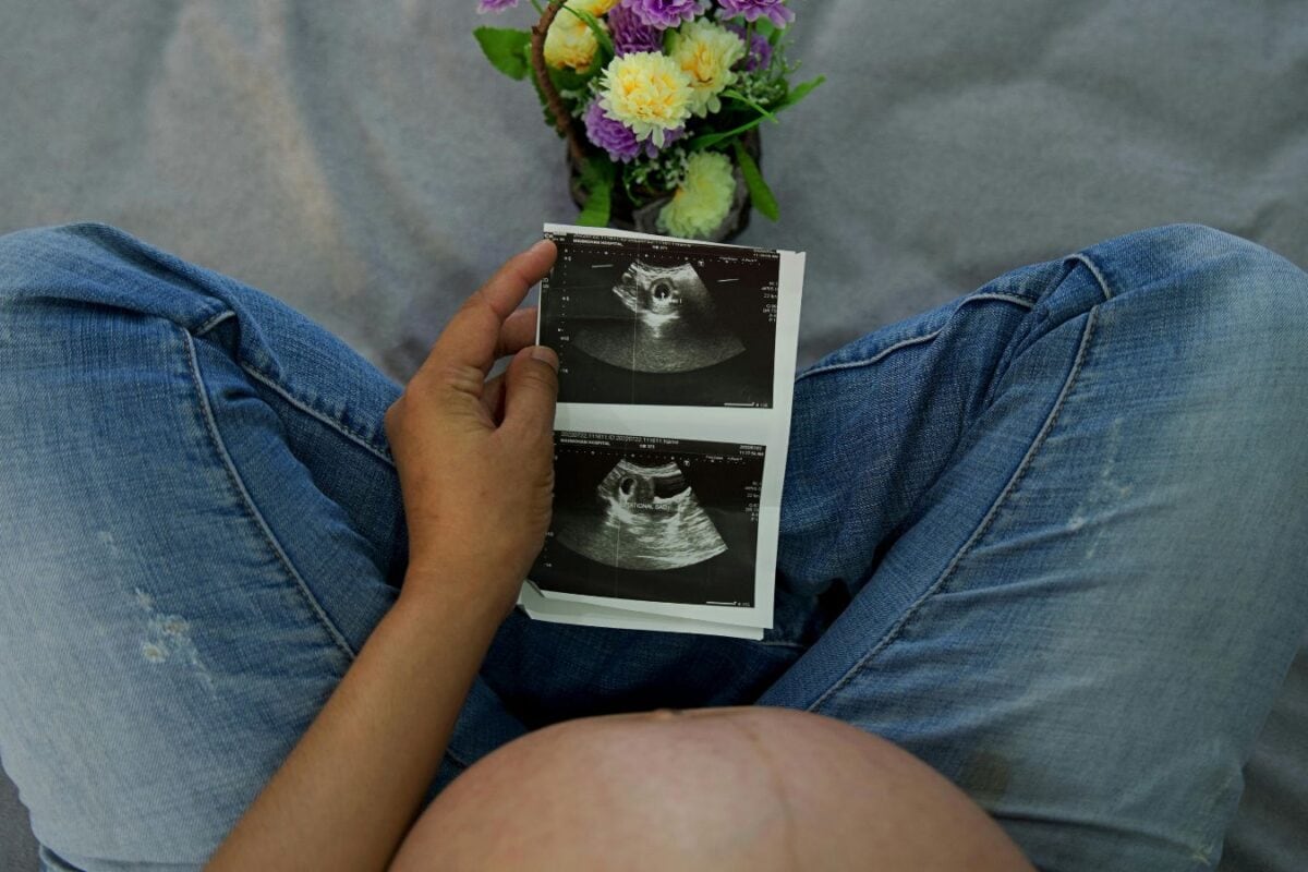 Can Air Pollution Harm Your Unborn Baby? Doctors Explain Pregnancy Risks Of Smog And PM2.5