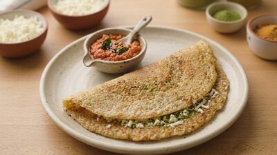 Crispy Quinoa Paneer Dosa: A Wholesome Breakfast Recipe To Try At Home