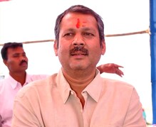 उदयनराजे भोसले युतीच्या वाटेवर ? उदयनराजे भोसले युतीच्या वाटेवर ?