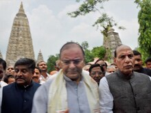 भाजप नेत्यांनी महाबोधी मंदिराला दिली भेट