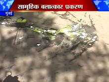 नराधमांना अंडी-टोमॅटोचा प्रसाद  