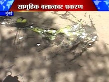 नराधमांना अंडी-टोमॅटोचा प्रसाद