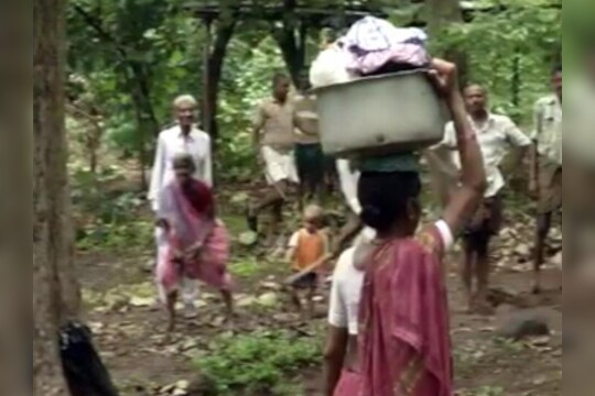 अतिवृष्टीग्रस्तांवर जंगलात राहण्याची नामुष्की !