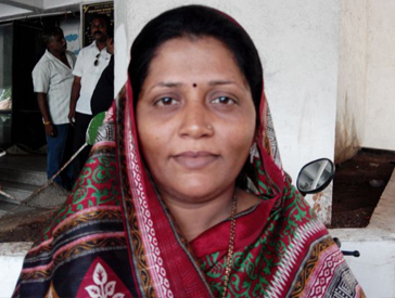 जळगाव पालिकेच्या महापौरपदी राखी सोनावणे