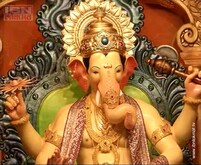 लालबागच्या राजाचं दर्शन  