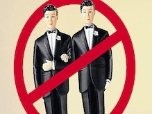 समलिंगी संबंध बेकायदेशीर : सुप्रीम कोर्ट