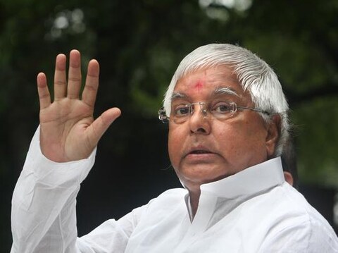 चारा घोटाळ्यातले दोषी बिहारचे माजी मुख्यमंत्री लालू प्रसाद यादव आणि इतर दोषींना आज शिक्षा सुनावण्यात येणार आहे. 