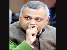 भारती मीडियावरच भडकले, मोदींकडून किती पैसे घेतले ?