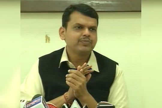 असभ्य वक्तव्यावर फडणवीस ठाम