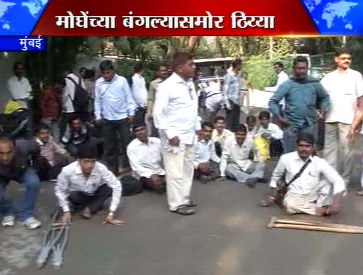 ‘आंदोलन’वार,शिक्षकांचा बहिष्कार ते मंत्र्यांच्या घरासमोर ठिय्या !