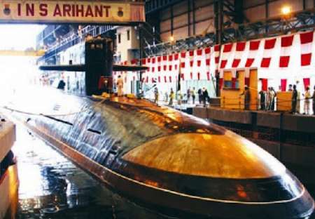 विशाखापट्टणममध्ये पाणबुडीला अपघात