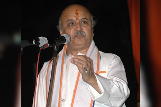 हिंदू वस्त्यांमध्ये मालमत्ता घेणार्‍या मुस्लिमांना बाहेर काढा -तोगडिया