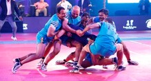 प्रो कबड्डीत खेळाडूंची दिवाळी, लाखांची बोली ! प्रो कबड्डीत खेळाडूंची दिवाळी, लाखांची बोली !