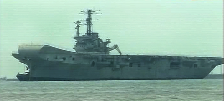 INS विक्रांत निघाली अखेरच्या 'प्रवासा'कडे !