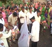 या बाब्बो, खरंच लागलं गाढवाचं लग्न ! 