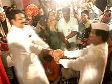 सहकारमंत्र्यांनी धरला फुगडीचा फेरा
