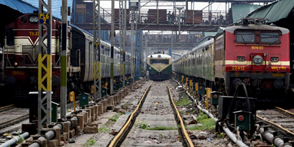 आपली रेल्वे आणि तिच्यापुढची आव्हानं