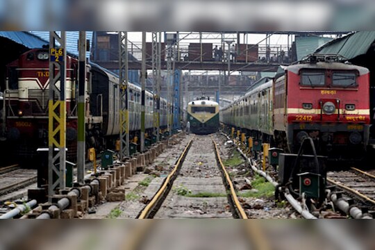 आपली रेल्वे आणि तिच्यापुढची आव्हानं