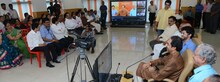 'चला, उठा महाराष्ट्र घडवूया', सेनेचं 'व्हिजन' डॉक्युमेंट सादर