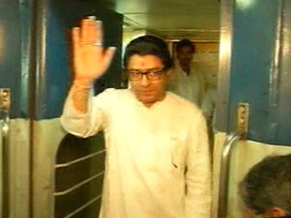 इंजिनसाठी ट्रेननं प्रवास