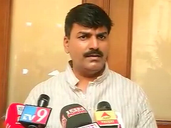 मुंबई पालिकेच्या चांगल्या कारभाराचा अनुभव पाठिशी असलेले राहुल शेवाळे यांचा देखील मंत्रिपदासाठी शिवसेनेकडून विचार होऊ शकतो. लोकसभा निवडणुकीमध्ये त्यांनी सलग दुसरा विजय मिळवला आहे. मुंबई पालिकेच्या चांगल्या कारभाराचा अनुभव पाठिशी असलेले राहुल शेवाळे यांचा देखील मंत्रिपदासाठी शिवसेनेकडून विचार होऊ शकतो. लोकसभा निवडणुकीमध्ये त्यांनी सलग दुसरा विजय मिळवला आहे.