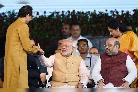 सेना नेत्यांना लागले मंत्रिपदाचे वेध !